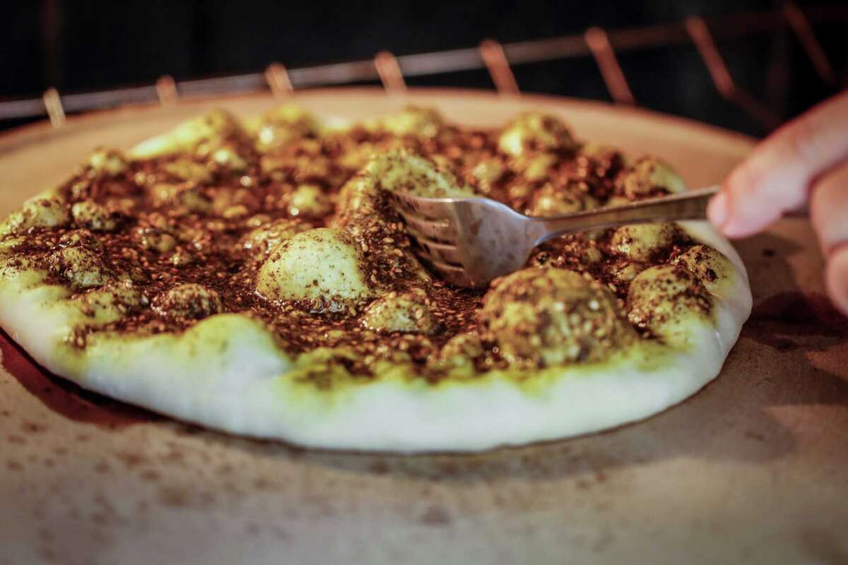 Recipe Za’atar Man’oushe, Lebanese pizza