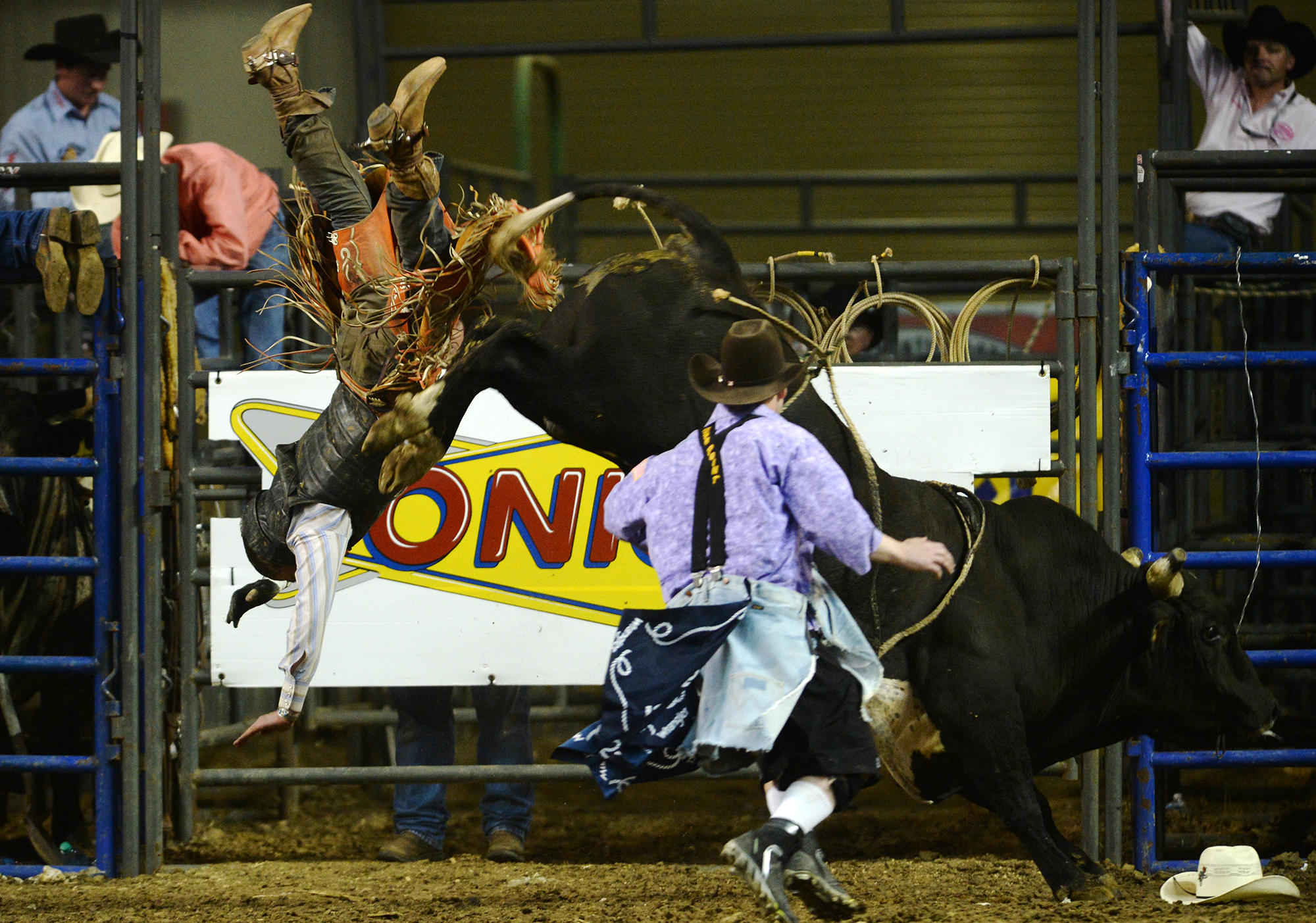 Rodeo kicks off YMBL South Texas State Fair