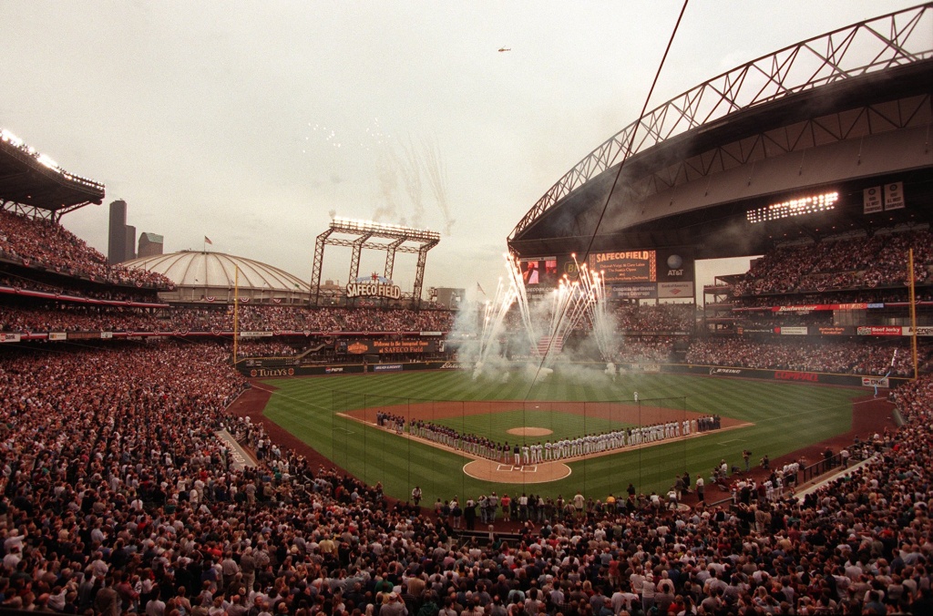 Seattle Sports Blog: Magical night at Safeco Field