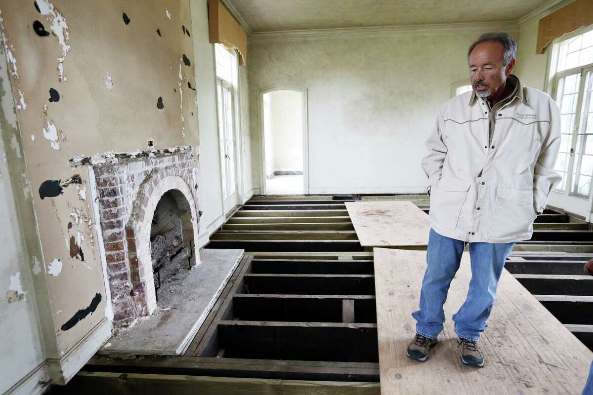 Owner Darryl Schroeder walks through the cleared Weingarten mansion in Riverside Terrace which is ready for renovations on Friday, Feb. 27, 2015, in Houston. ( Mayra Beltran / Houston Chronicle )