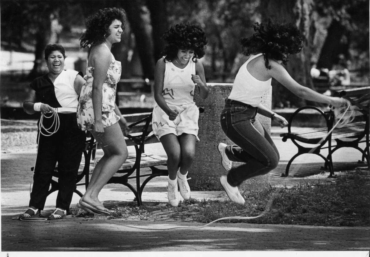 Old photographs of Brackenridge Park capture San Antonio family traditions