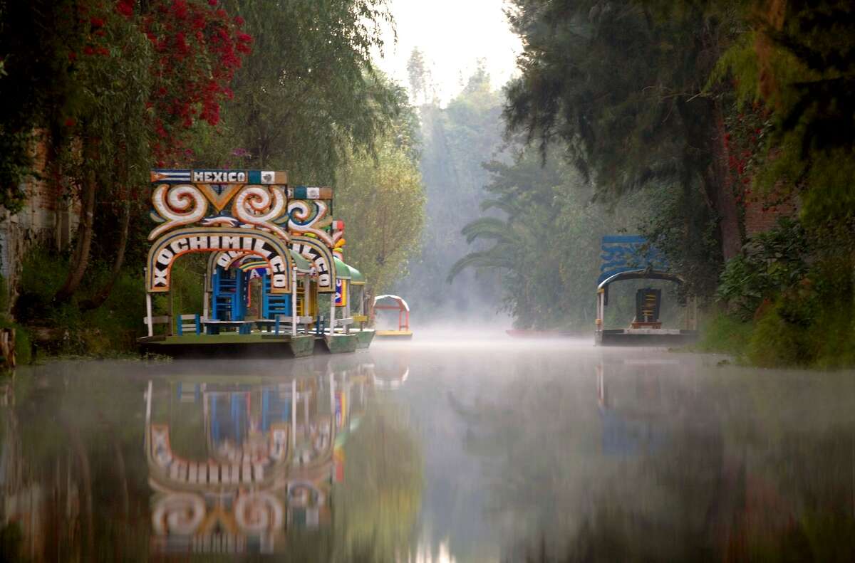 canal tour mexico city