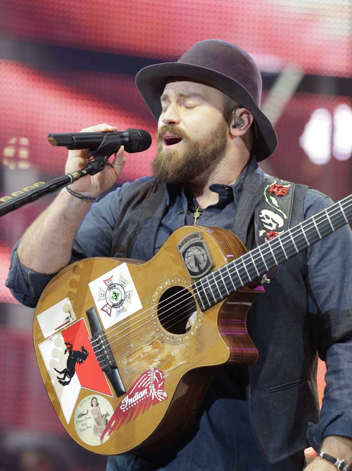Leader Of The Band Zac Brown Zac Brown Band gives rodeo a reason to smile