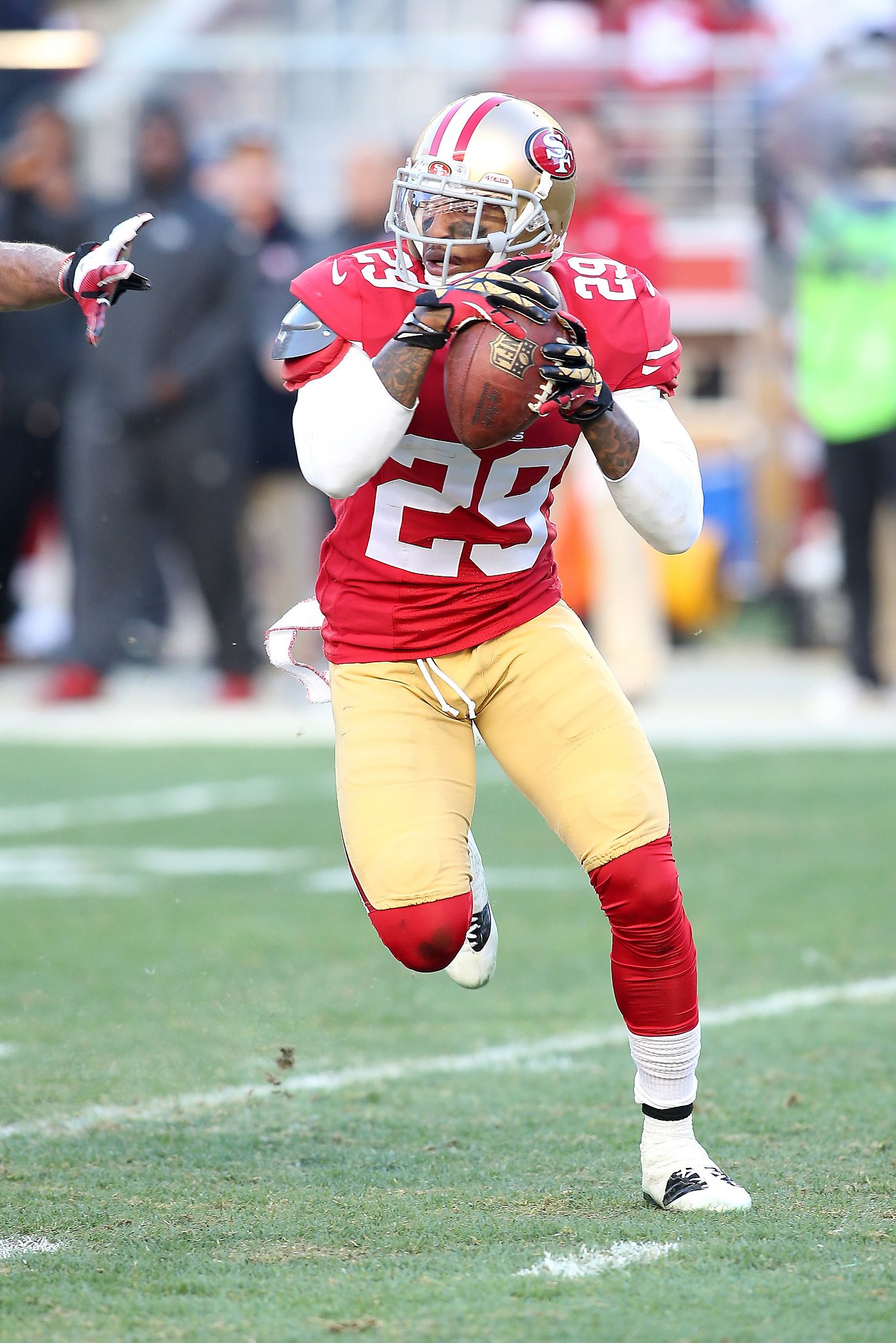 49ers cornerback Culliver reaches deal with Washington