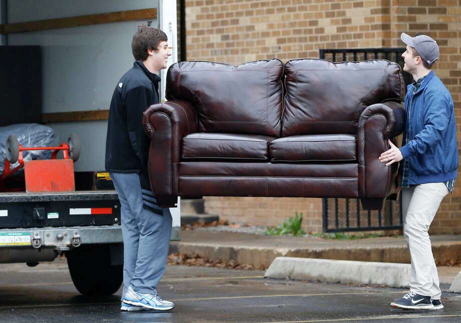 Fewer People Fleeing Ct Moving Company Says Connecticut Post