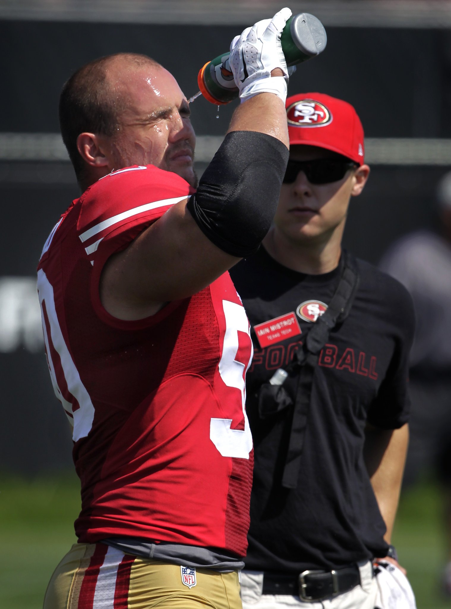 Retiring 49er Chris Borland to pay back NFL signing bonus - Sports  Illustrated