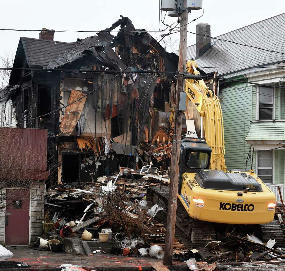 Fire on Albany's Delaware Avenue displaces 11 Times Union