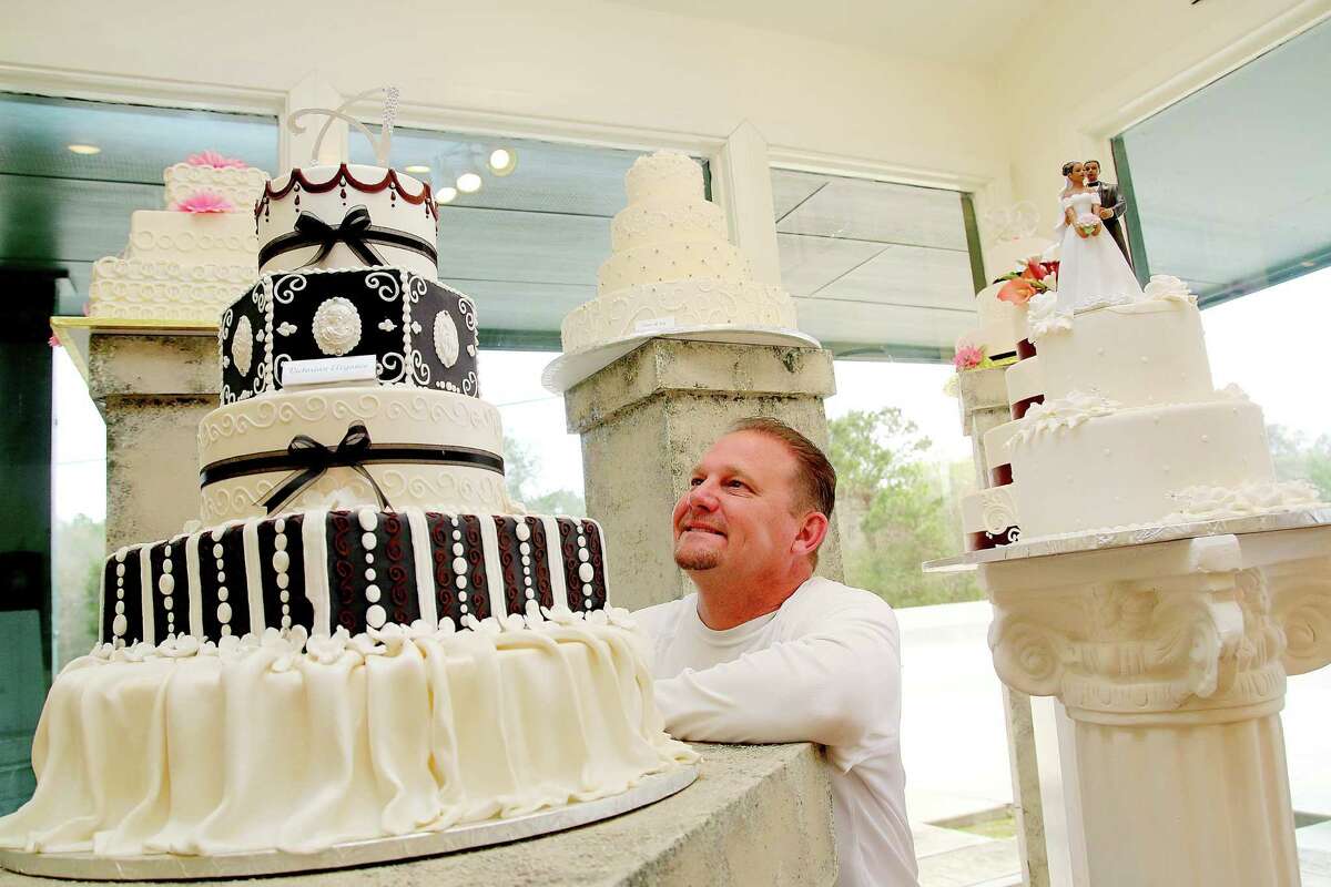 Friendswood bakery takes the cake