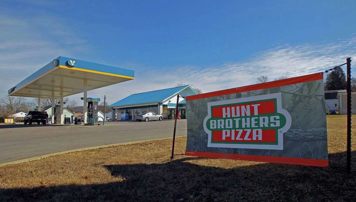 Hunt Brothers rules rural pizza market from gas stations