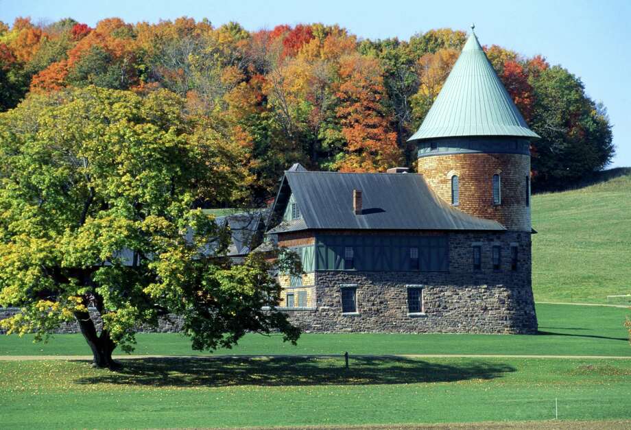 Lake Champlain. Shelburne Farm, the Farm Barn. Shelburne. Vermont. USA. Photo: Matz Sjoberg, Getty Images / age fotostock RM