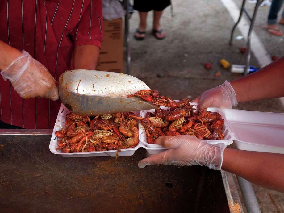 Family friendly Crawfish in Kemah, honkytonk music in Tomball