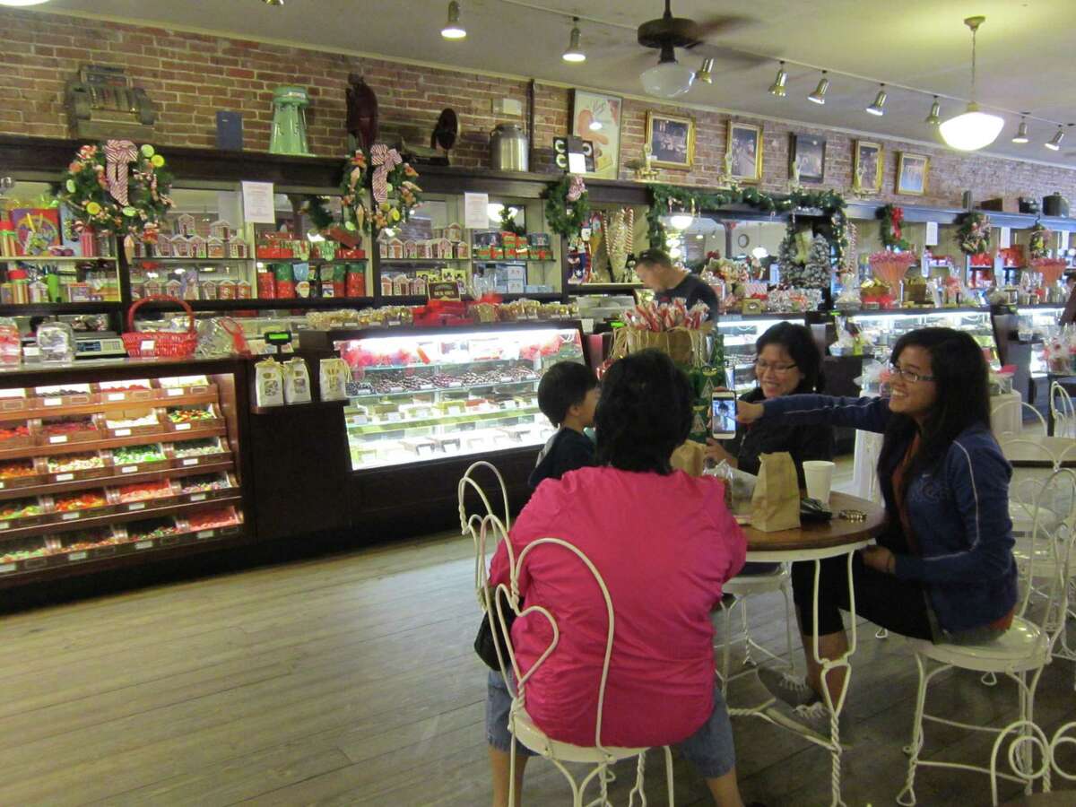 Where to eat, play, stay in Galveston