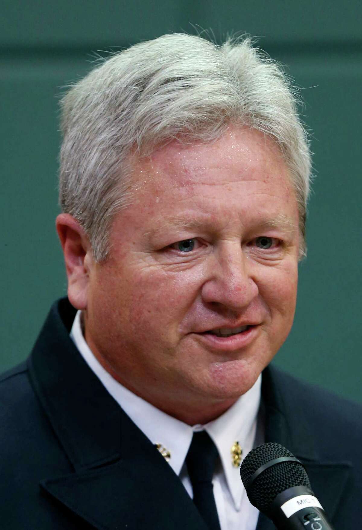 Balcones Heights swears in two chiefs