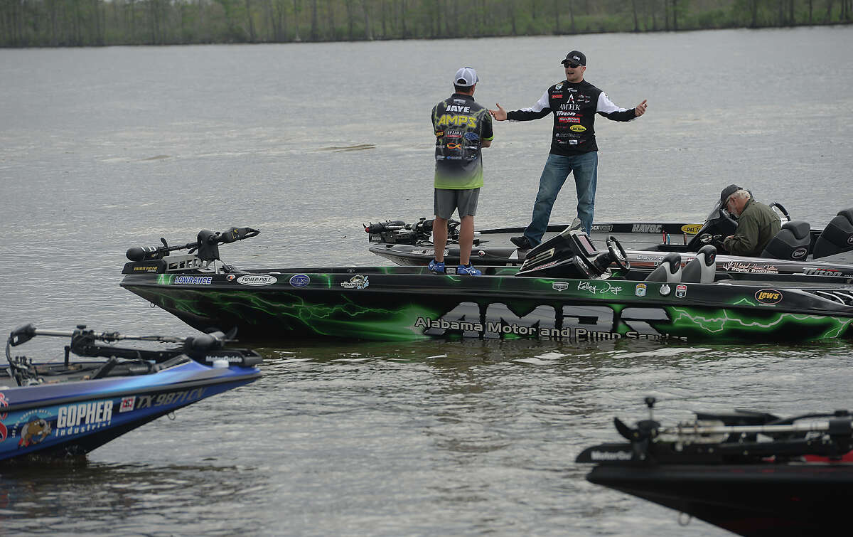 Photos Day 1 of Bassmaster Elite Series