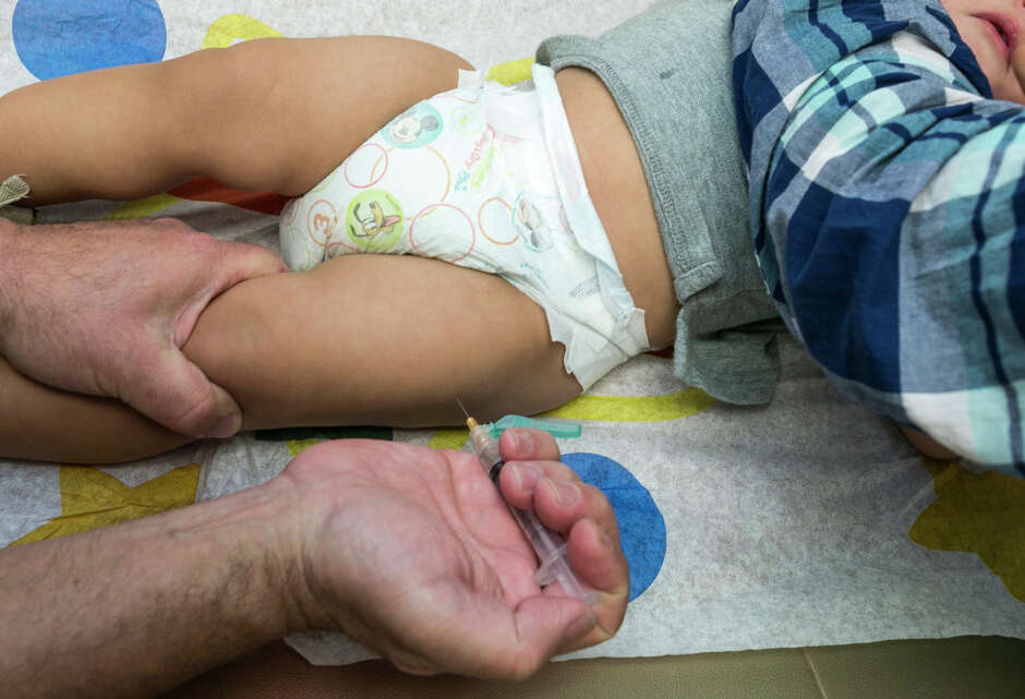 Measles vaccine has greater benefits than risks - HoustonChronicle.com