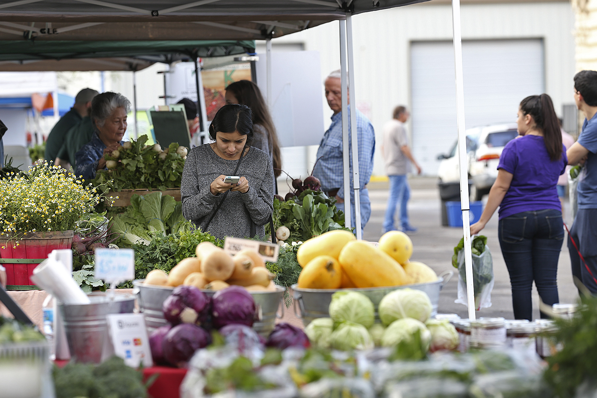 Controversial farmers market has a new manager