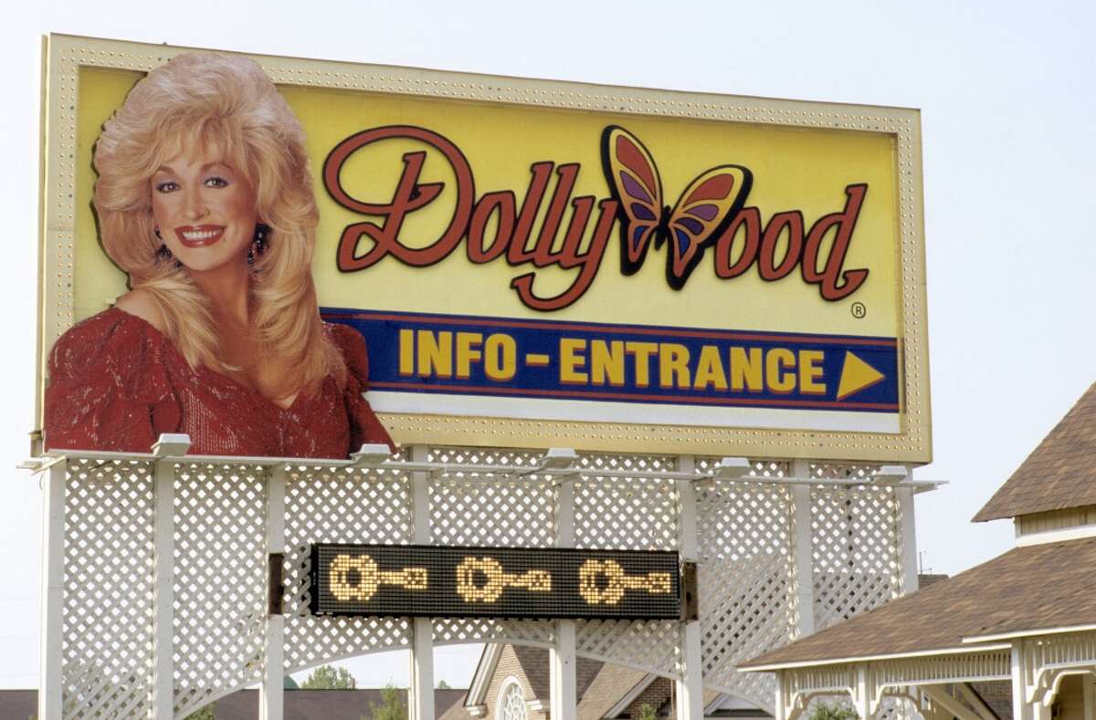 Dolly Parton Turns 71 Years Old And Is Still As Beloved As Ever