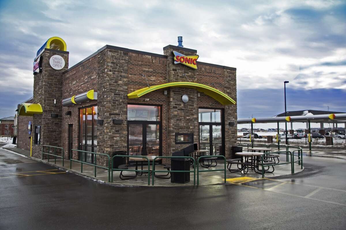 Burgers with the most calories at popular food chains