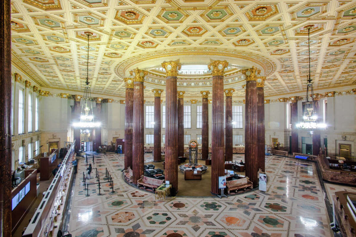 Tour NYC’s stunningly rare interior landmarks