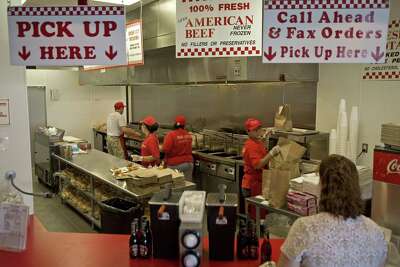 These Are The 10 Best Paying Jobs In Fast Food