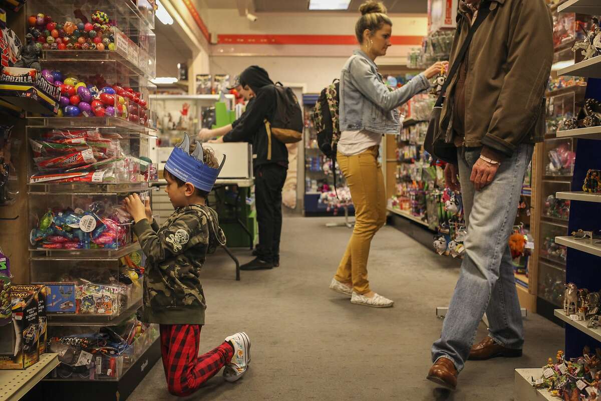 Beloved 'Jeffrey's Toys' to reopen in the Financial District