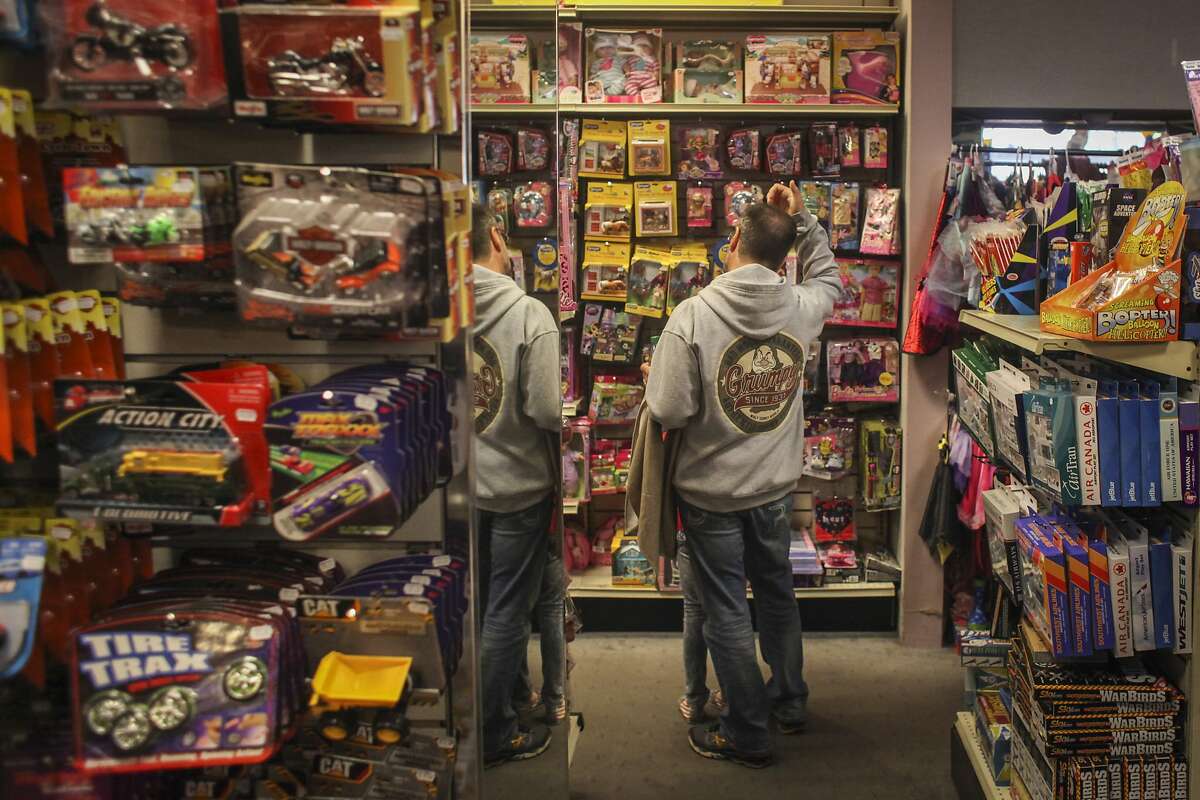 Beloved 'Jeffrey's Toys' to reopen in the Financial District