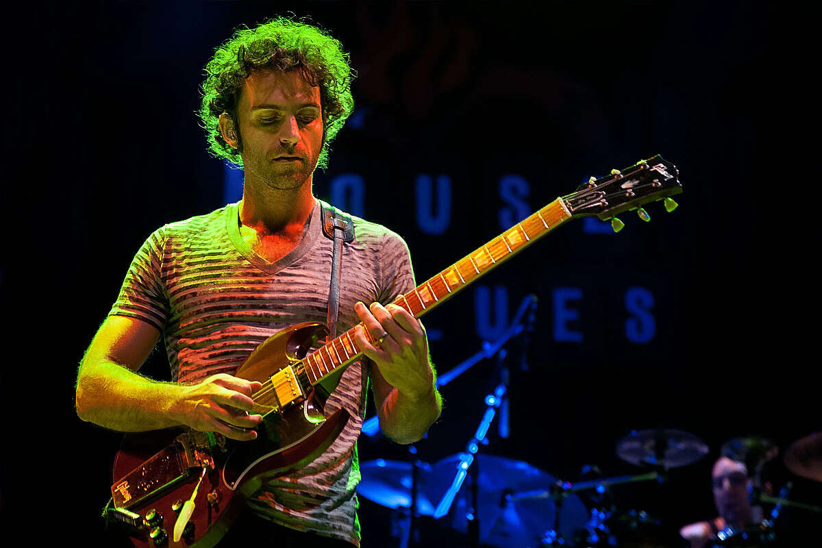 Dweezil Zappa to play dad's music at The Egg