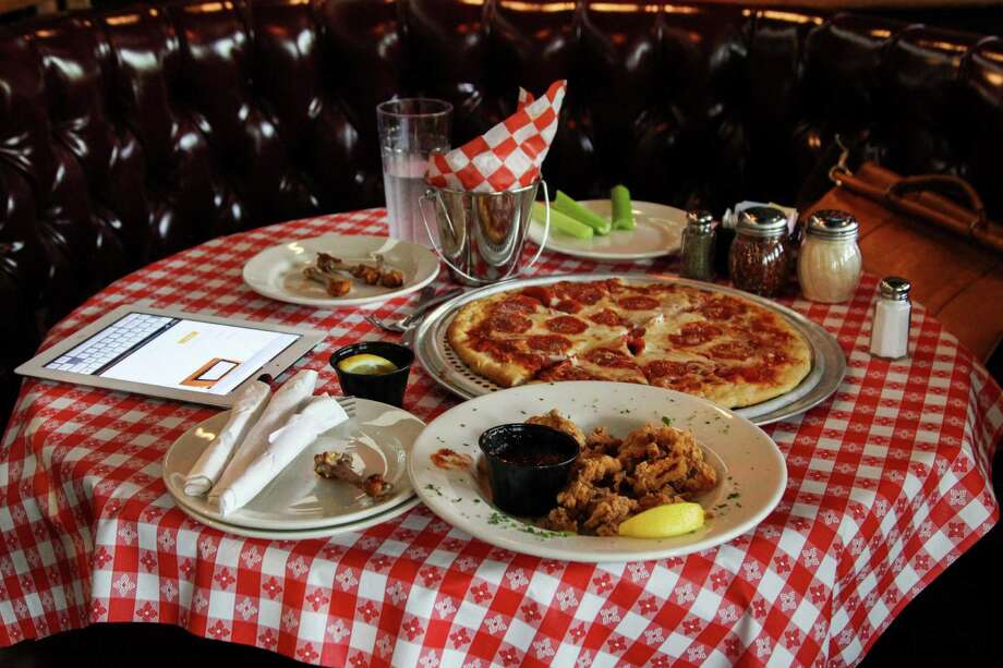 Gino's East Chicago Pizzeria opening day San Antonio ExpressNews