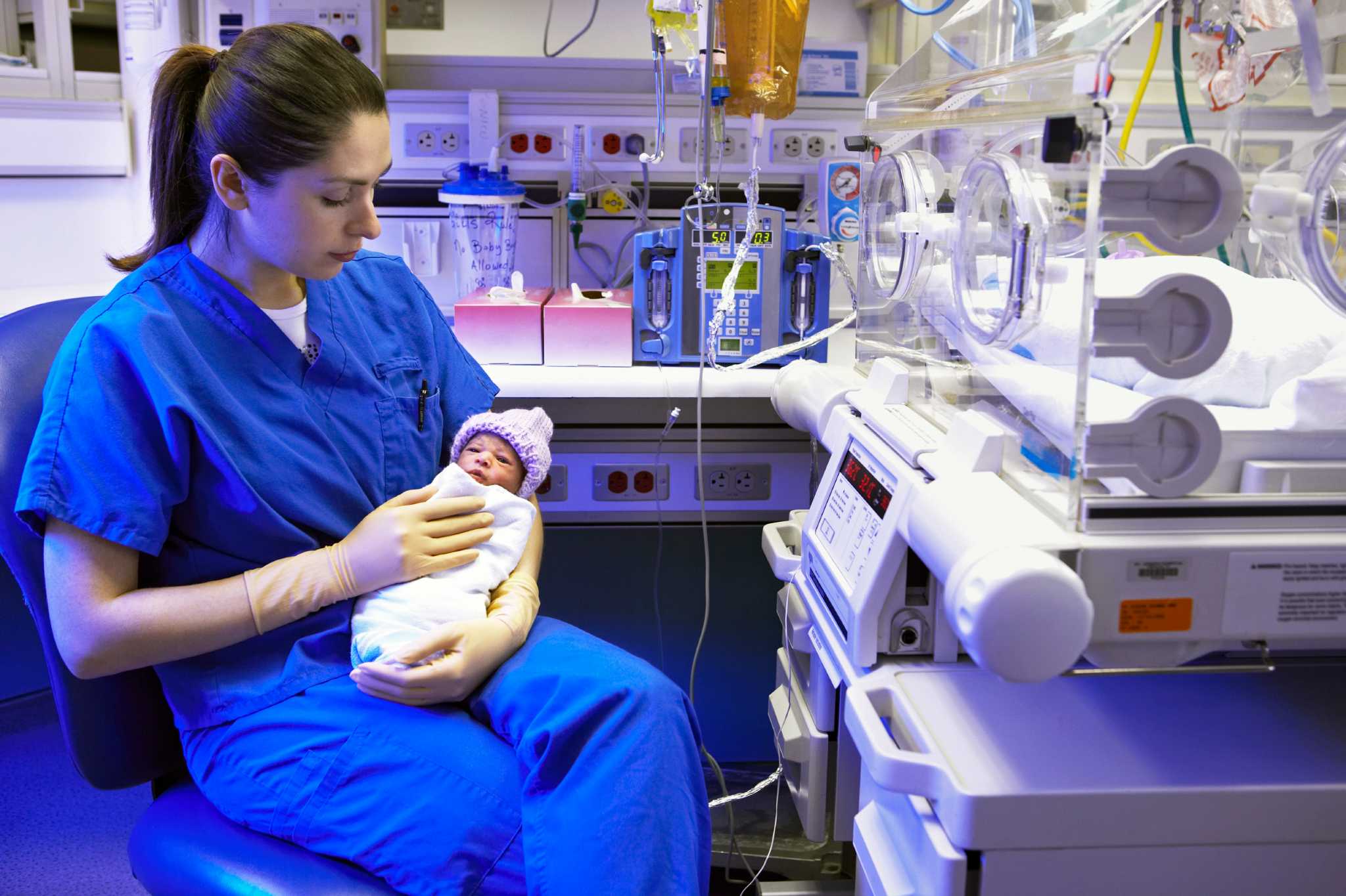 day-in-the-life-working-in-a-nicu-requires-dedicated-nurses-houston