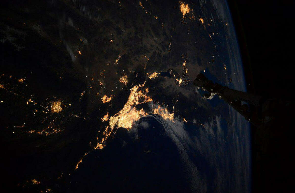Нападение из космоса. Лос Анджелес с МКС. Вид земли из космоса. О земле и космосе. Снимок земли из космоса.