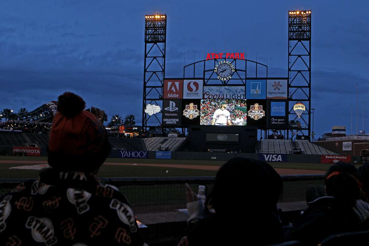 sf giants scoreboard