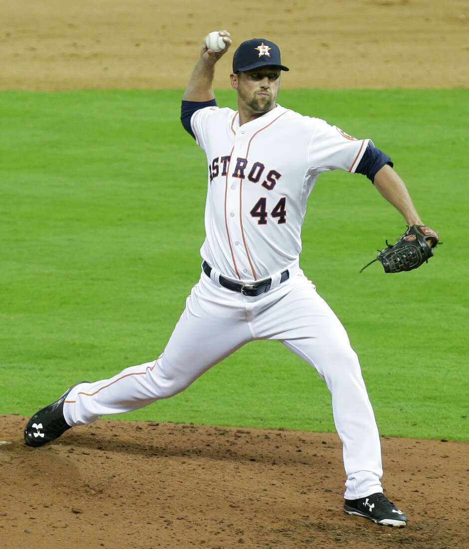 New Astros closer Gregerson makes strong first impression