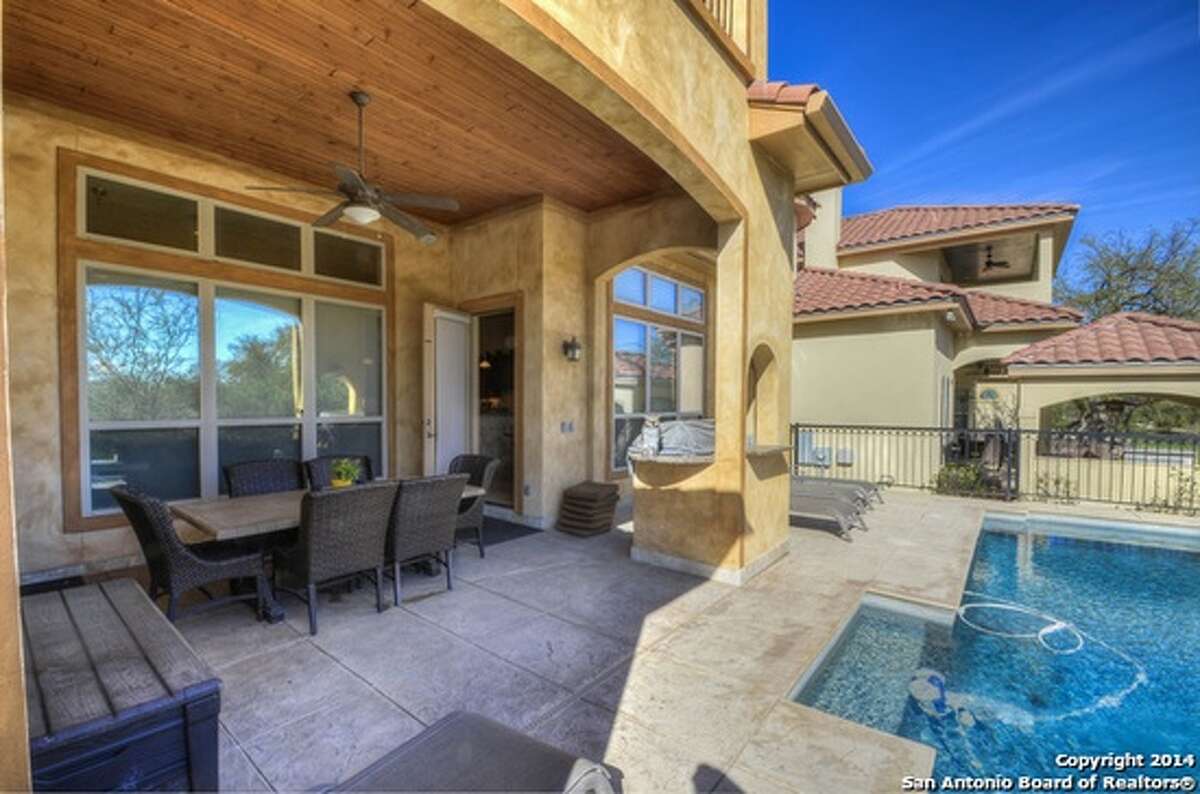 Beautiful Texas homes with massive indoor pools that are currently for sale