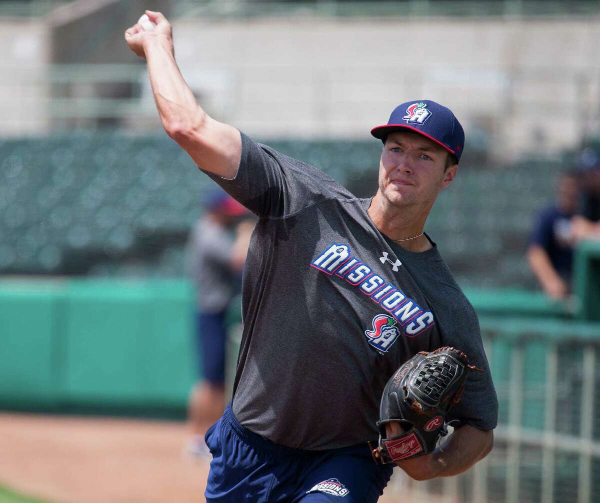 San Antonio Missions' Colin Rea throws during the Missions media day and practice session, Tuesday, April 7, 2015, at Wolff Stadium in San Antonio.