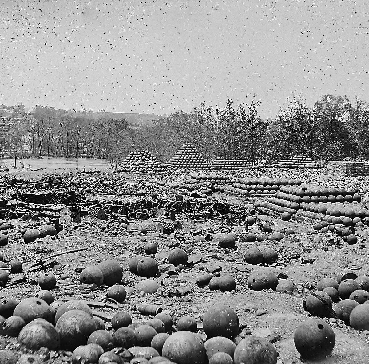 156 years later, rare, eerie photos show life during the Civil War