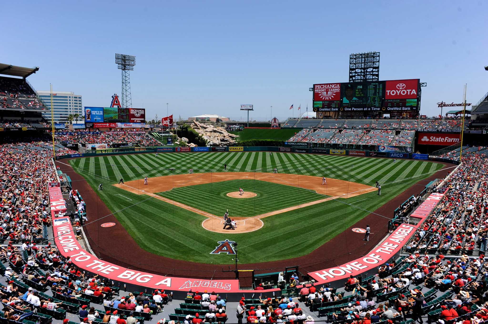 256 Anaheim Angels World Series Victory Celebration Stock Photos, High-Res  Pictures, and Images - Getty Images