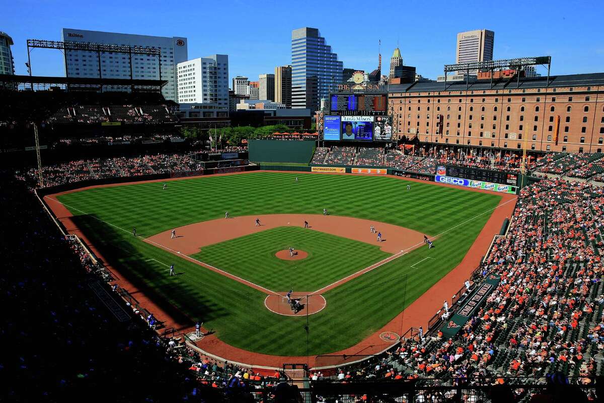 Best places to catch homers in MLB stadiums