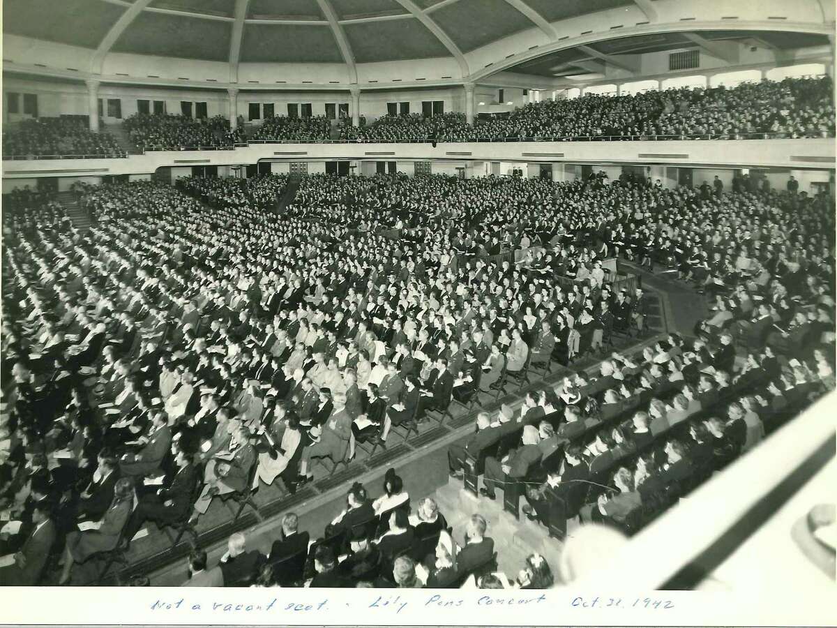 San Antonio's Municipal Auditorium was filled to capacity to hear opera star Lily Pons sing with the San Antonio Symphony on Oct. 31, 1942.