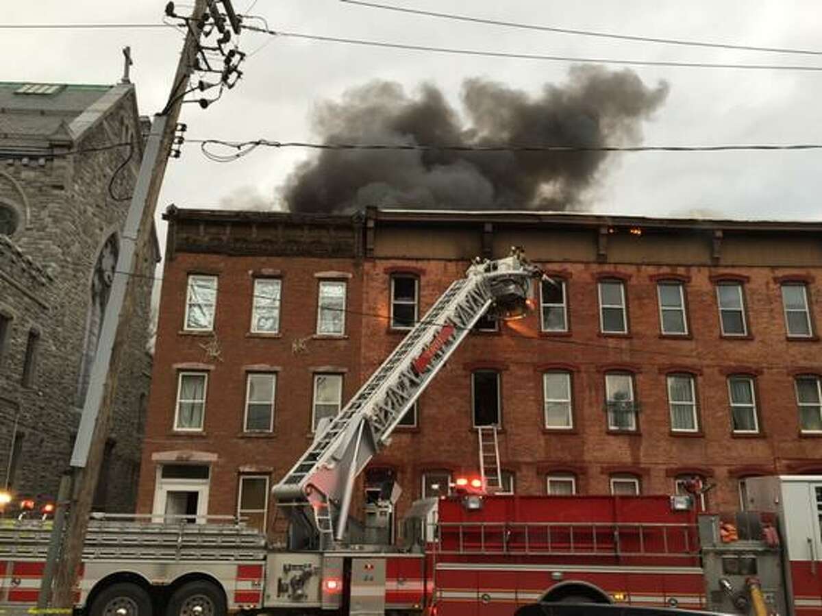Fire strikes Troy apartments