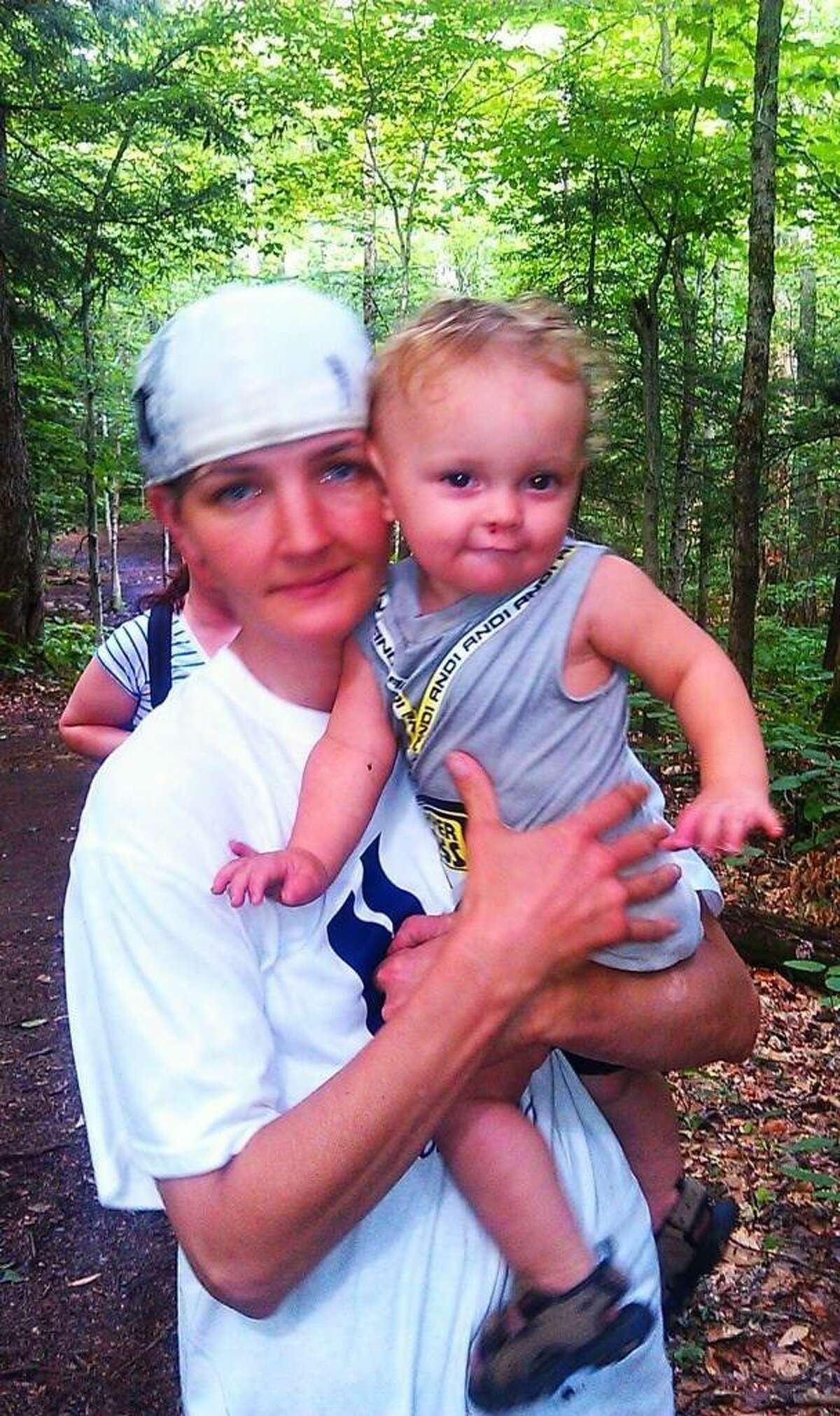 Brenda Hotaling with her son, Eli, 1. Eli died Dec. 9 after swallowing liquid nicotine. ORG XMIT: y0xAv_1ICFxCGYTNJfnY