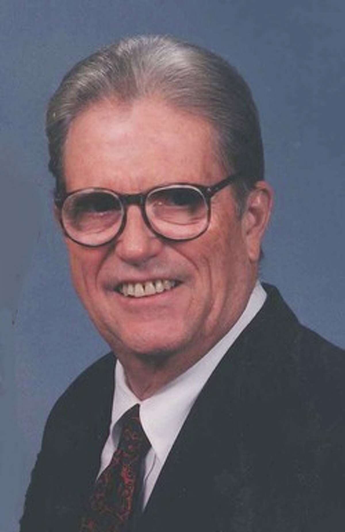 Miller continued singing during his intelligence career