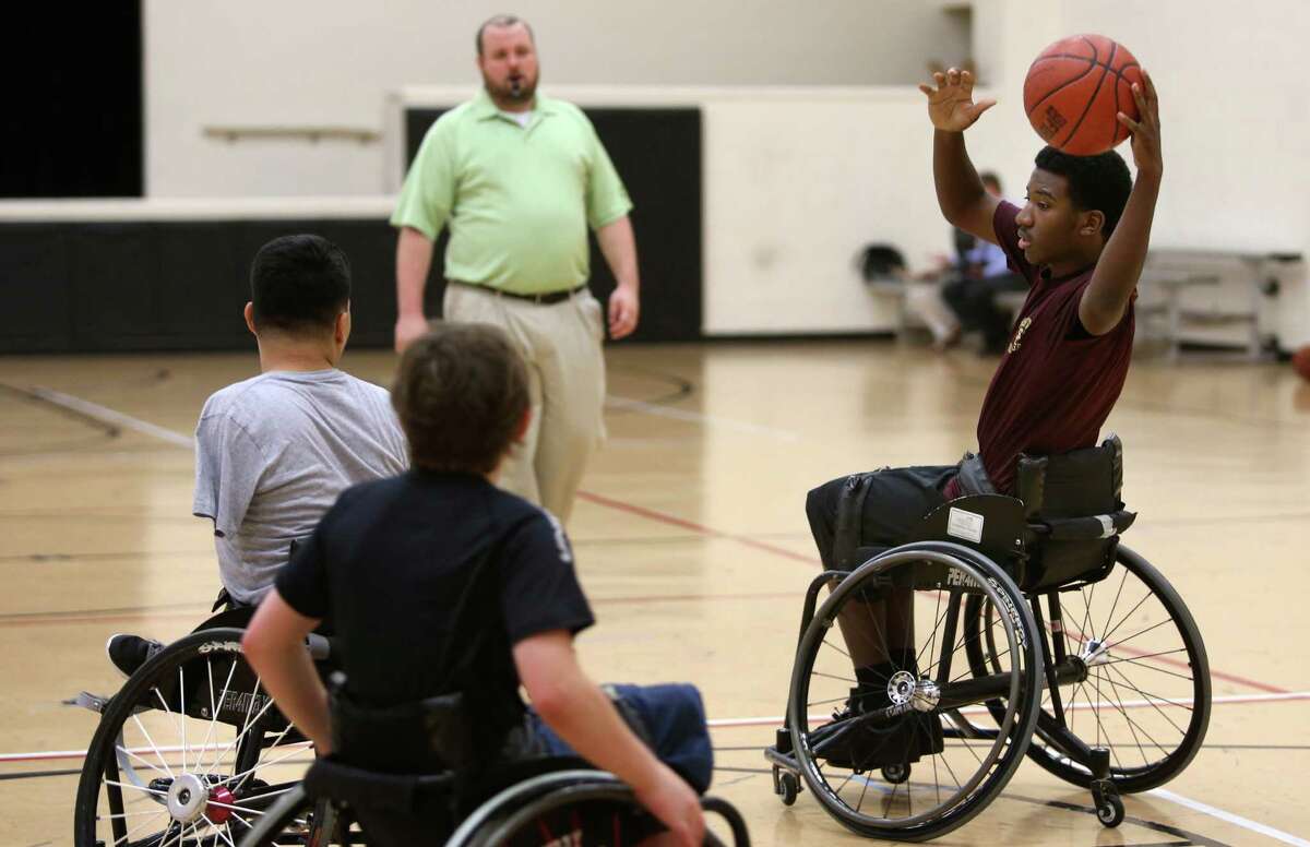 Houston wheelchair team wins basketball championship