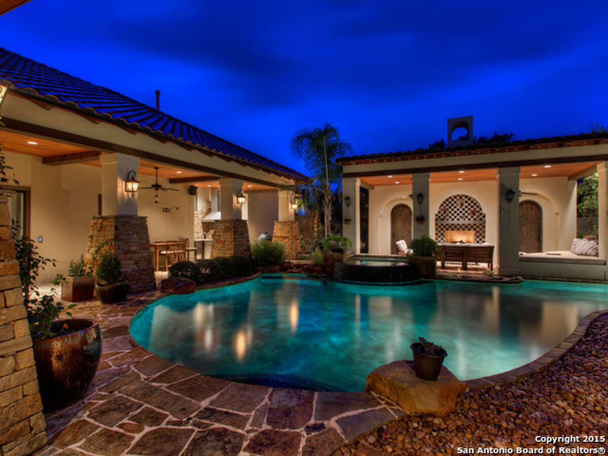 10 San Antonio homes for sale with casitas