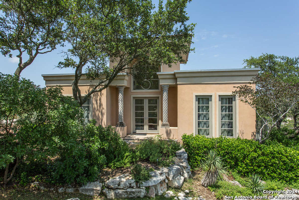 10 San Antonio homes for sale with casitas