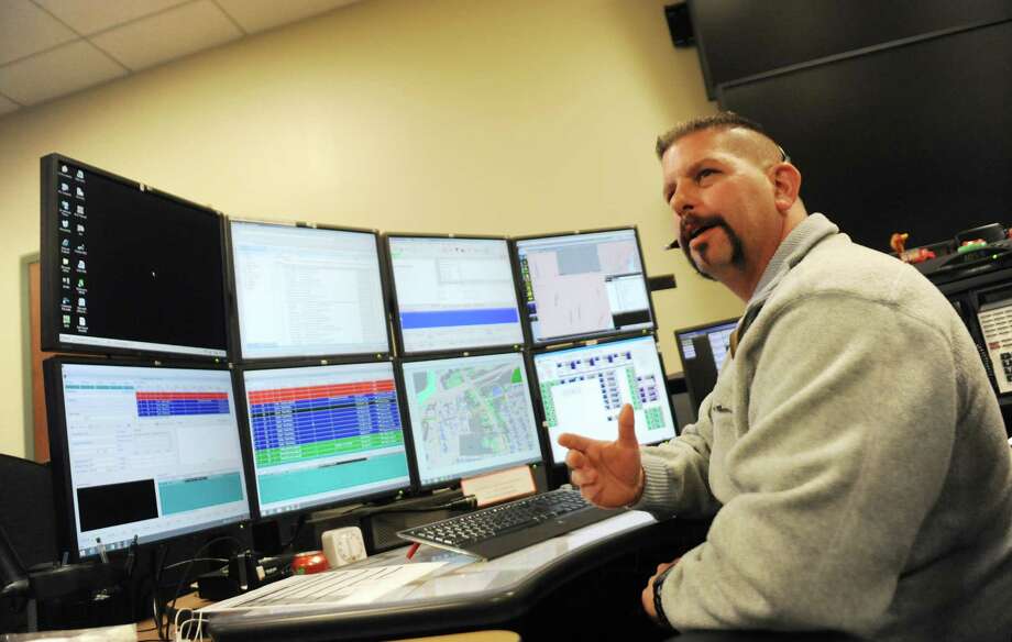 Life and death: police dispatchers handle it all ...