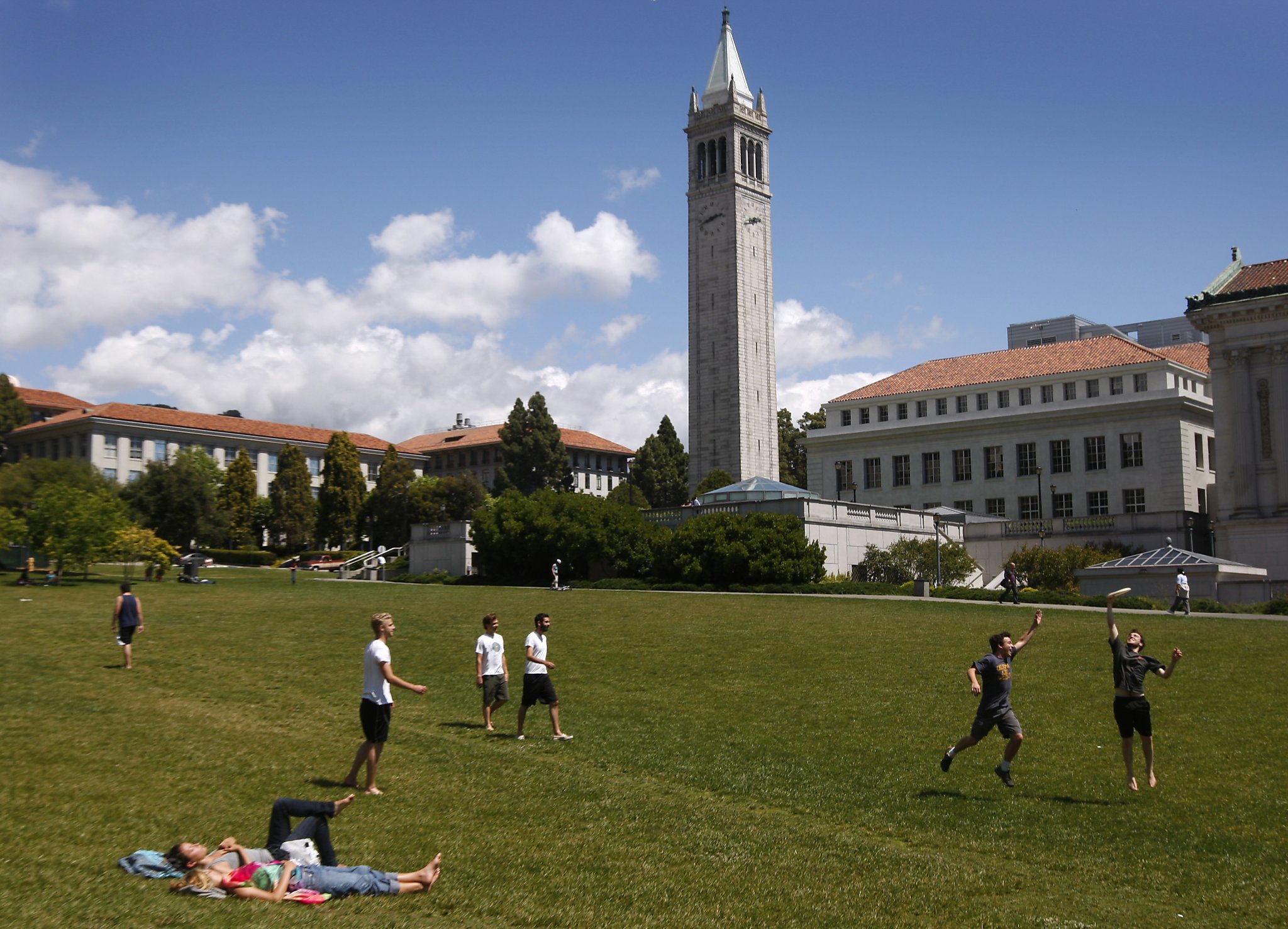 Университет беркли калифорния. University of California, Berkeley (США). Беркли Калифорния колледж. Университет в Беркли Сан Франциско. Калифорнийский университет в Беркли кампус.