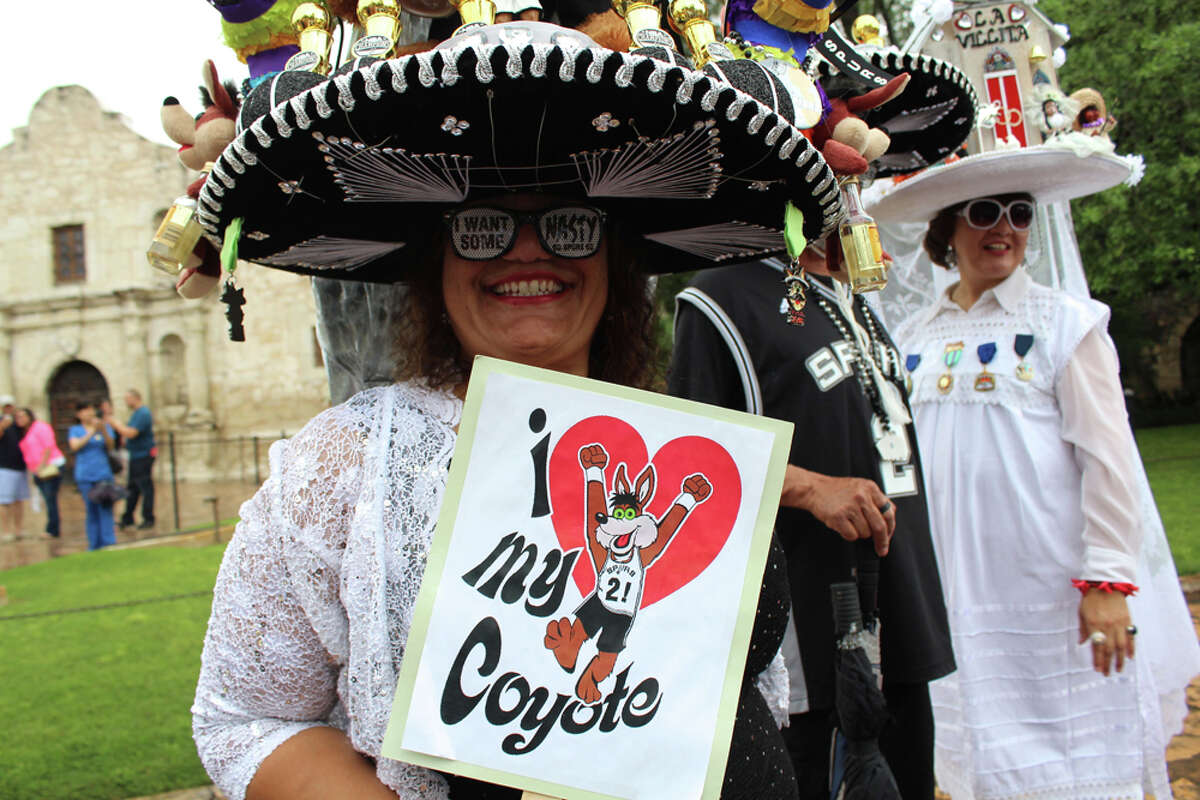 San Antonio Parties, Rain Or Shine, At Popular Fiesta And Weekend Events