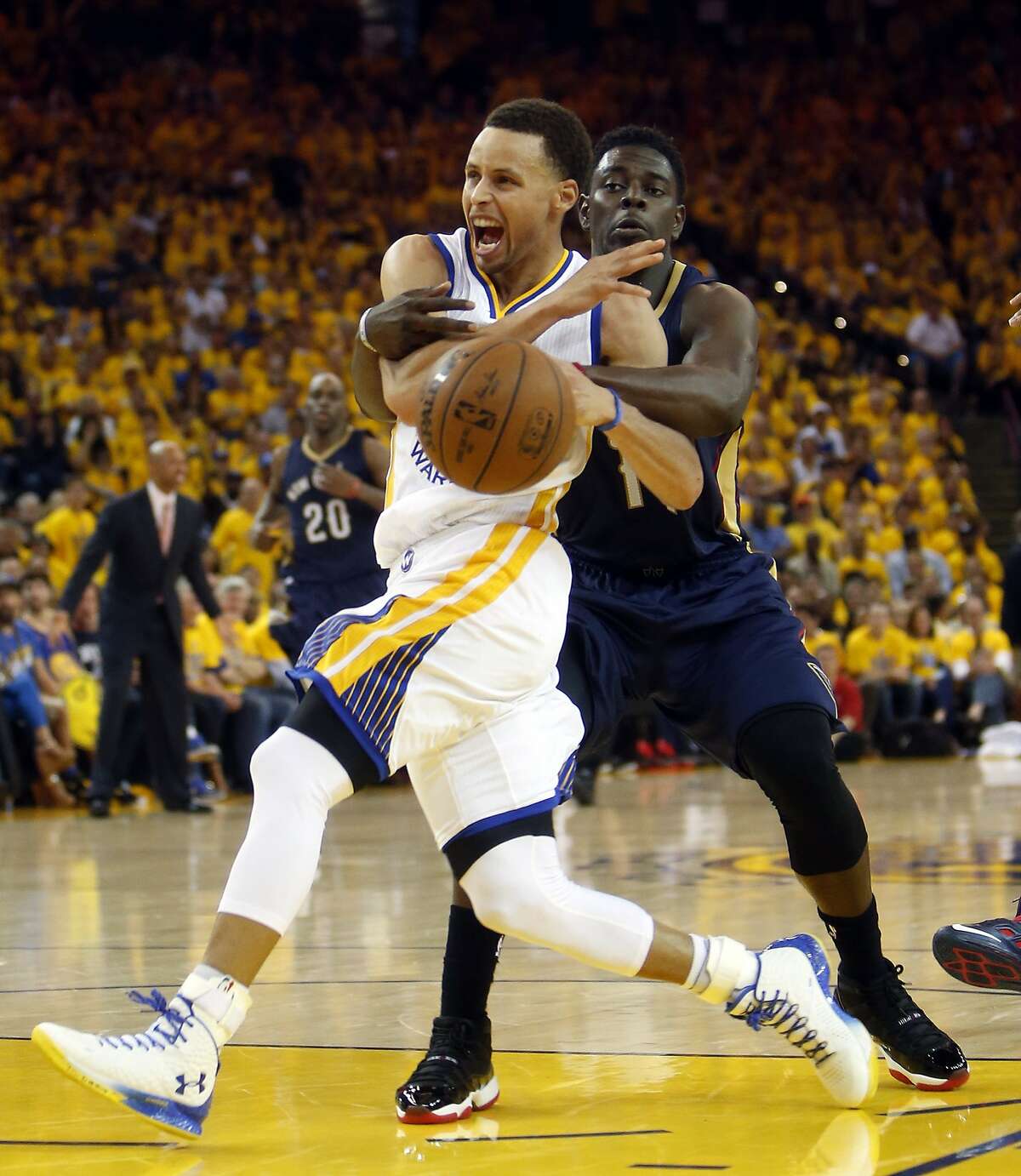 Warriors’ two aces top one-of-a-kind in playoff opener