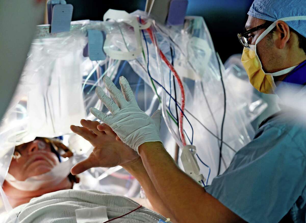 Deep brain stimulation surgery rejuvenates Parkinson's patient
