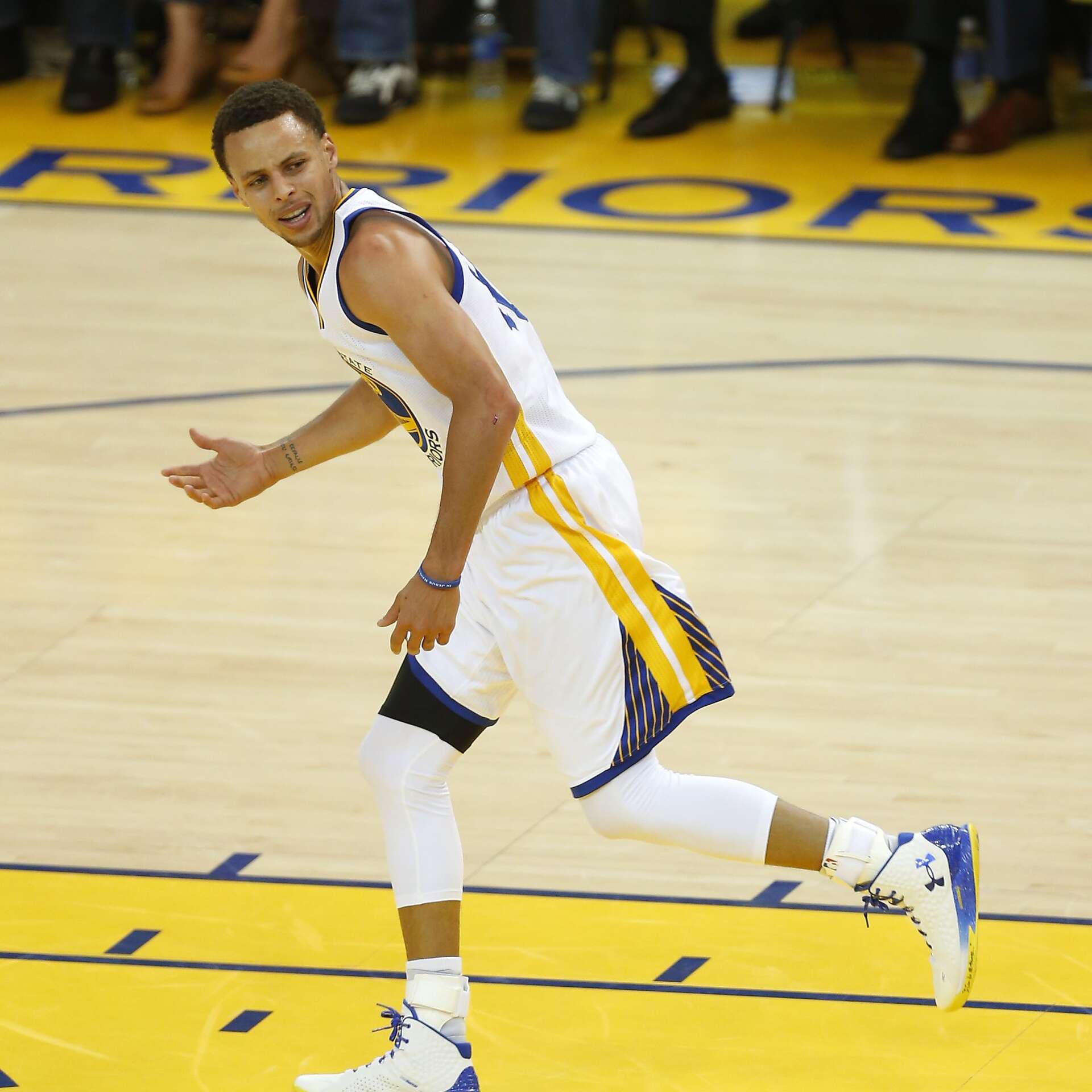 Live Updates: Emirates NBA Cup action, image size:1920x1920